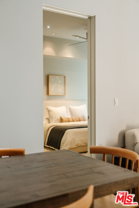 855 N Croft Ave Unit: 104