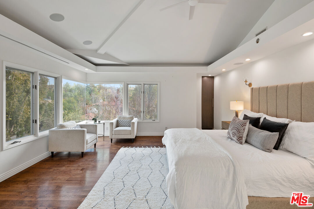 4139 Vicasa Dr