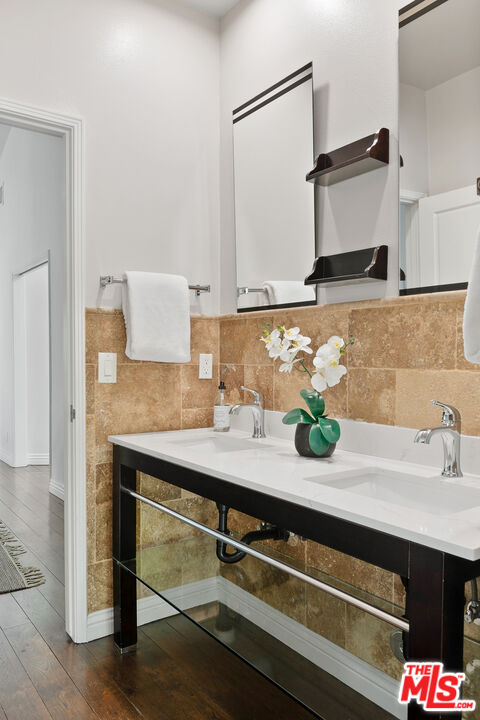 4139 Vicasa Dr