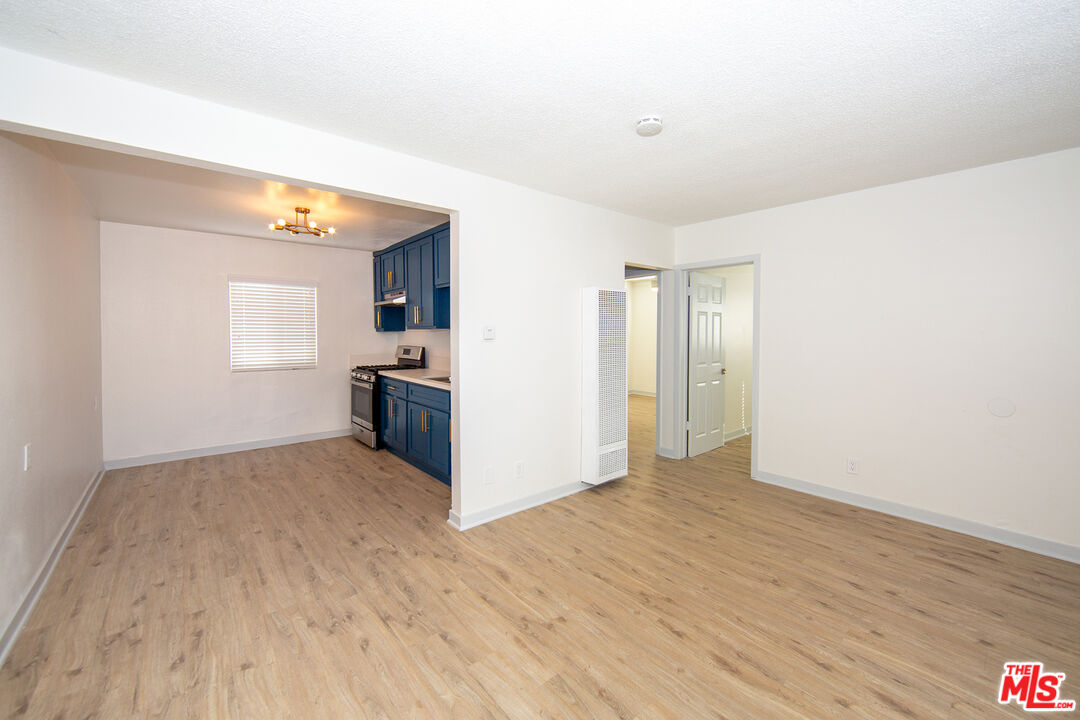 1470 Elm Ave