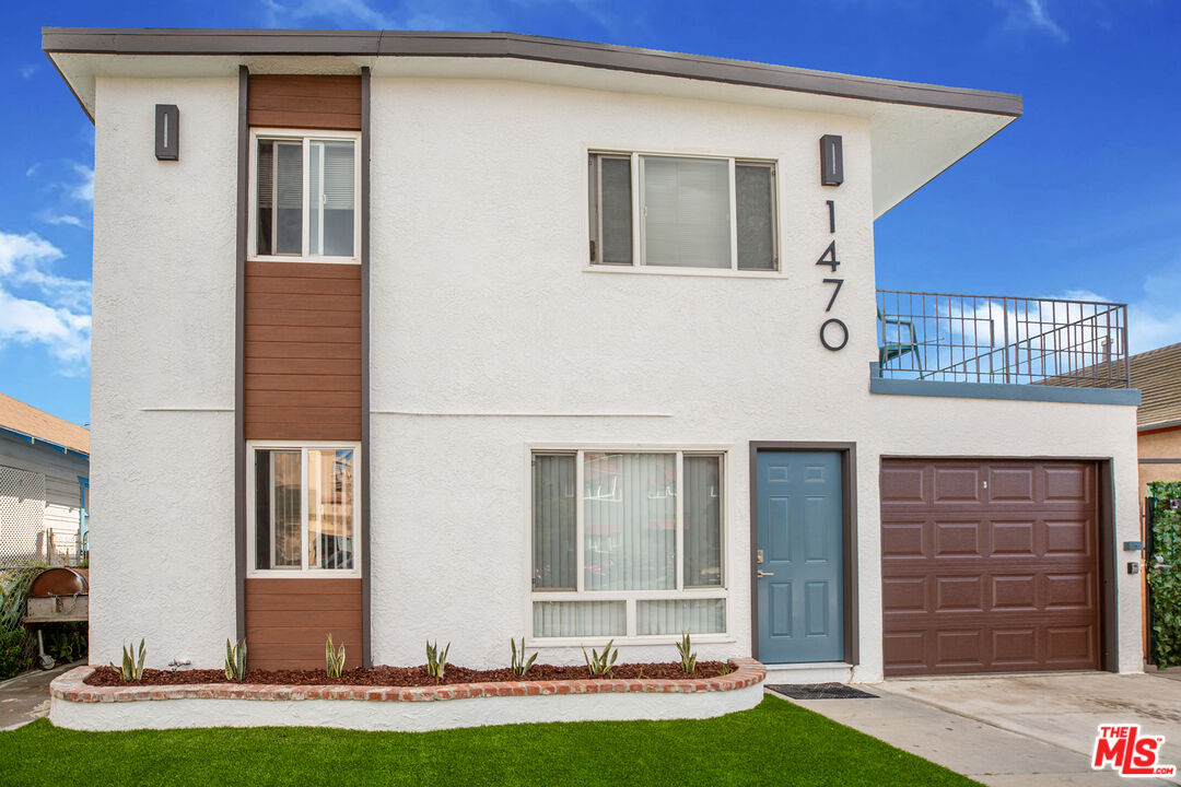 1470 Elm Ave