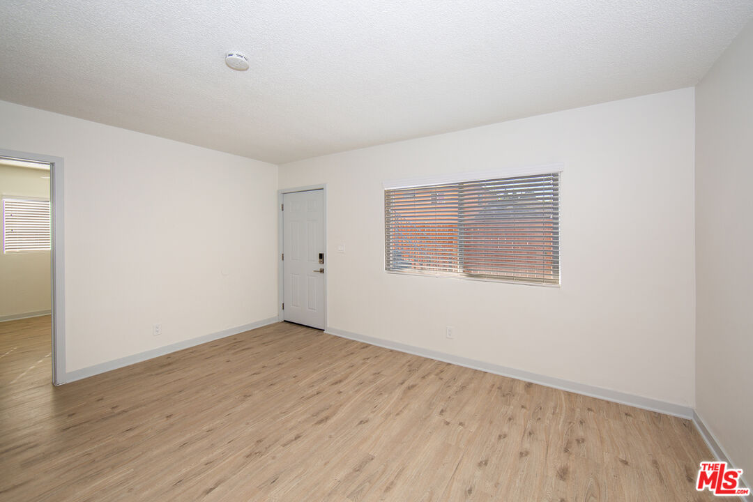 1470 Elm Ave