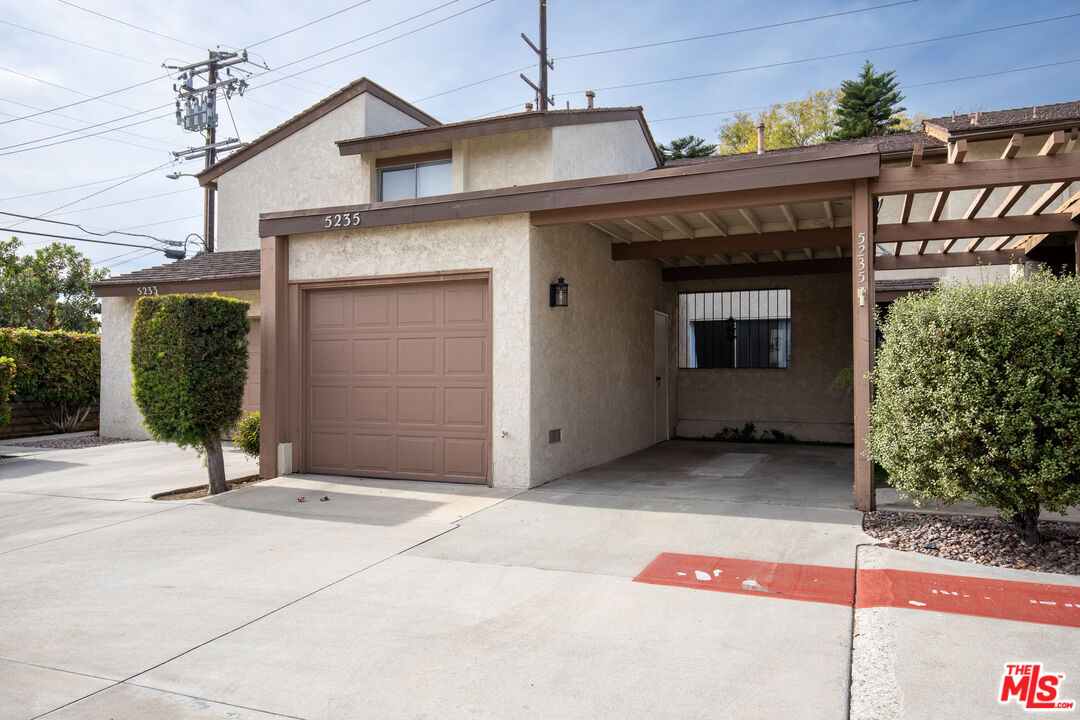 5235 Village Circle Dr