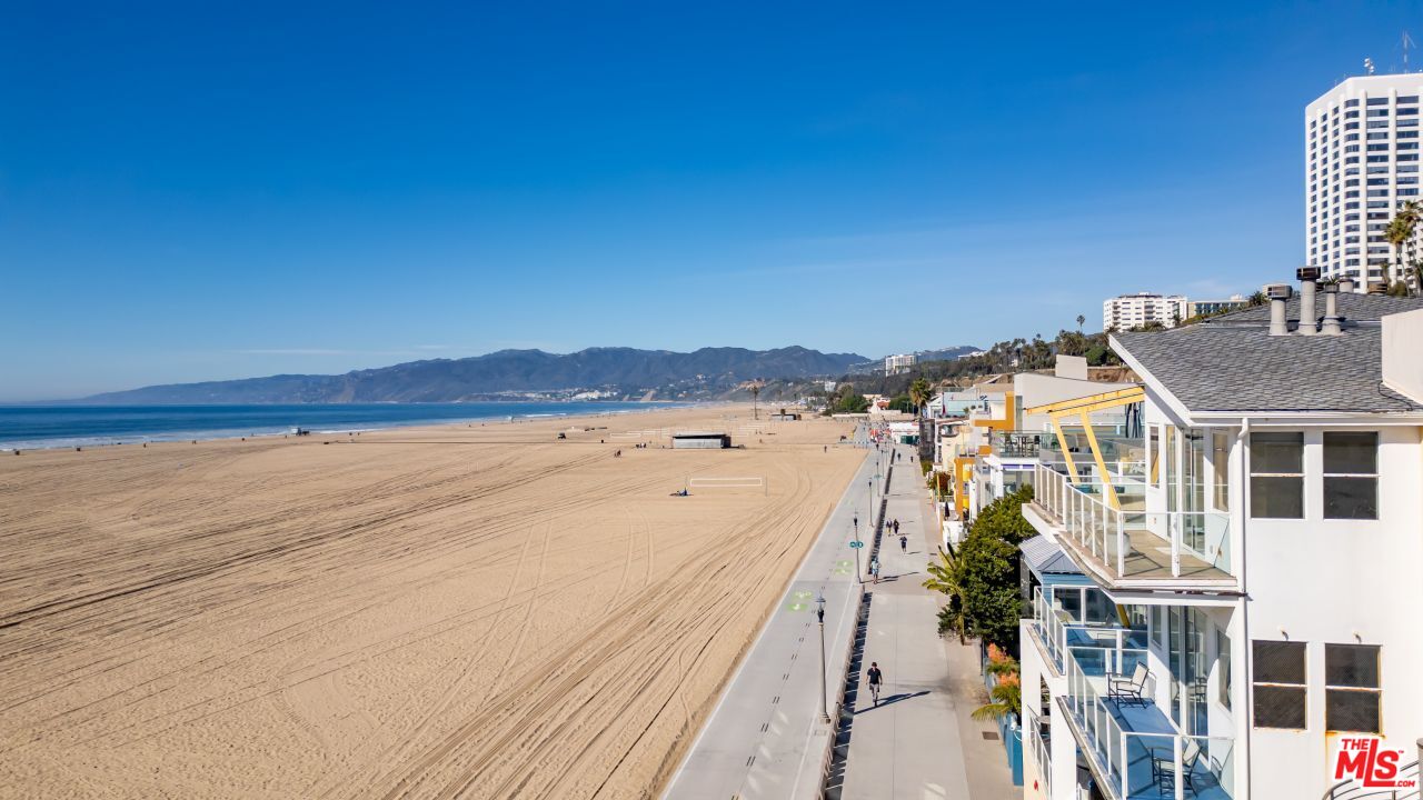 1351 Palisades Beach Rd Unit: 400