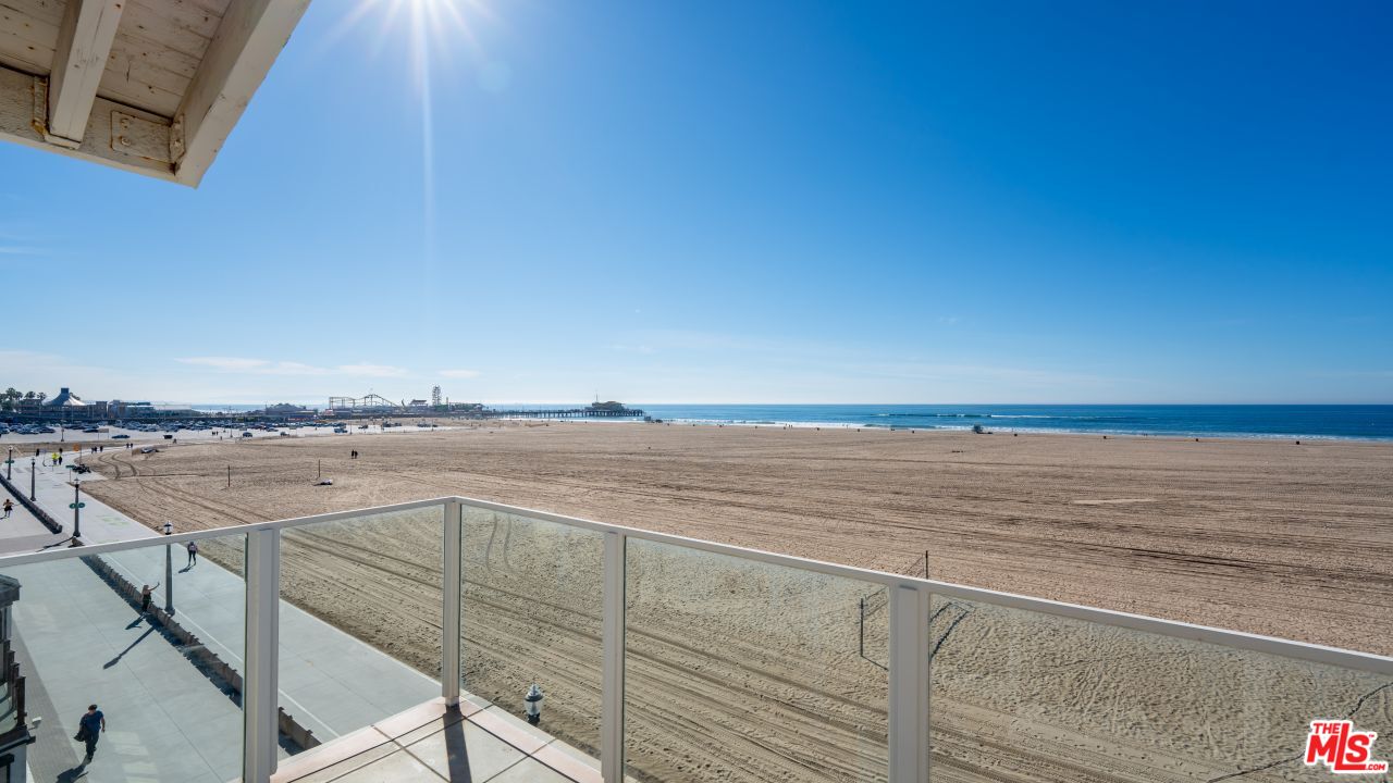 1351 Palisades Beach Rd Unit: 400