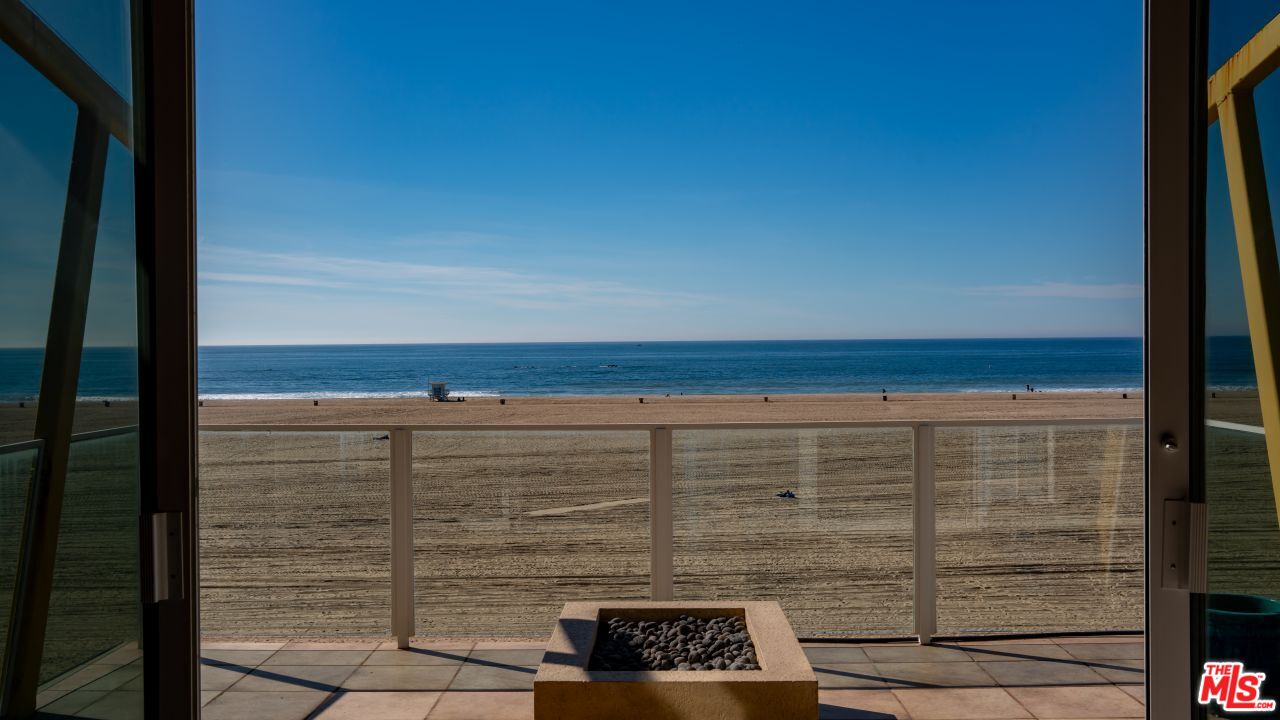 1351 Palisades Beach Rd Unit: 400