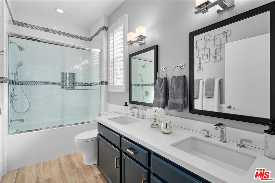 1225 Armacost Ave Unit: 303