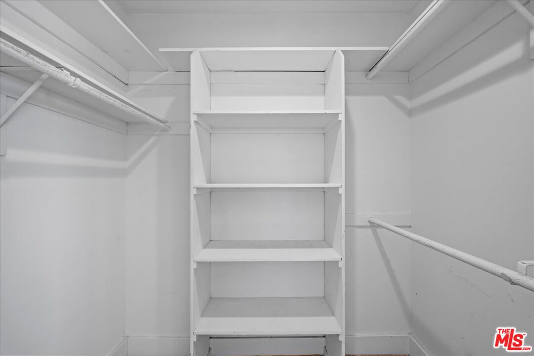 1225 Armacost Ave Unit: 303