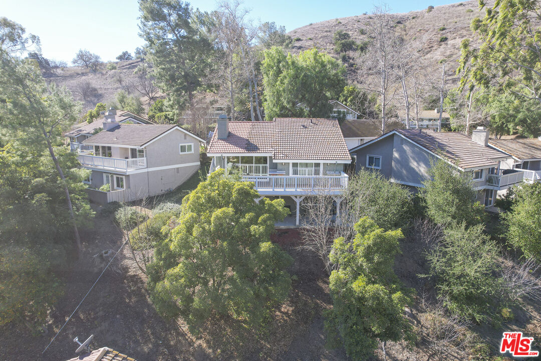 5705 Camelia Ln