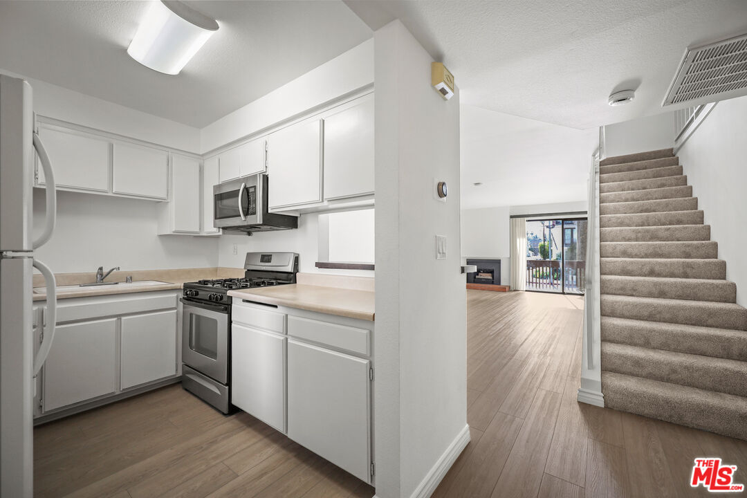 15207 Magnolia Blvd Unit: 116