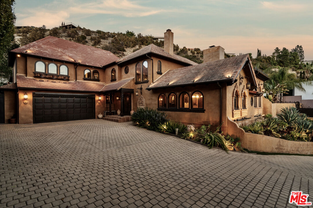 7947 Electra Dr