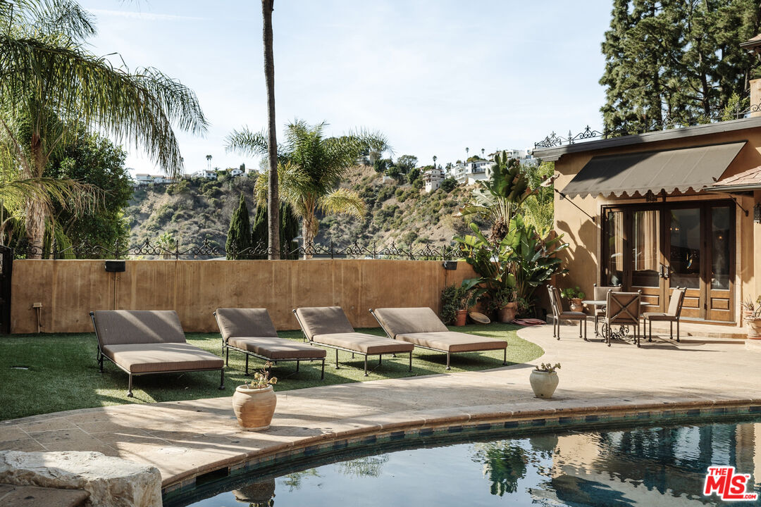 7947 Electra Dr