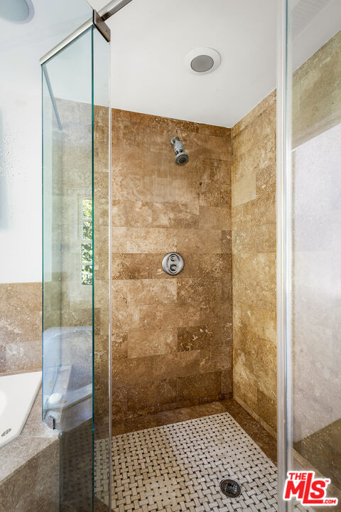 17075 Escalon Dr