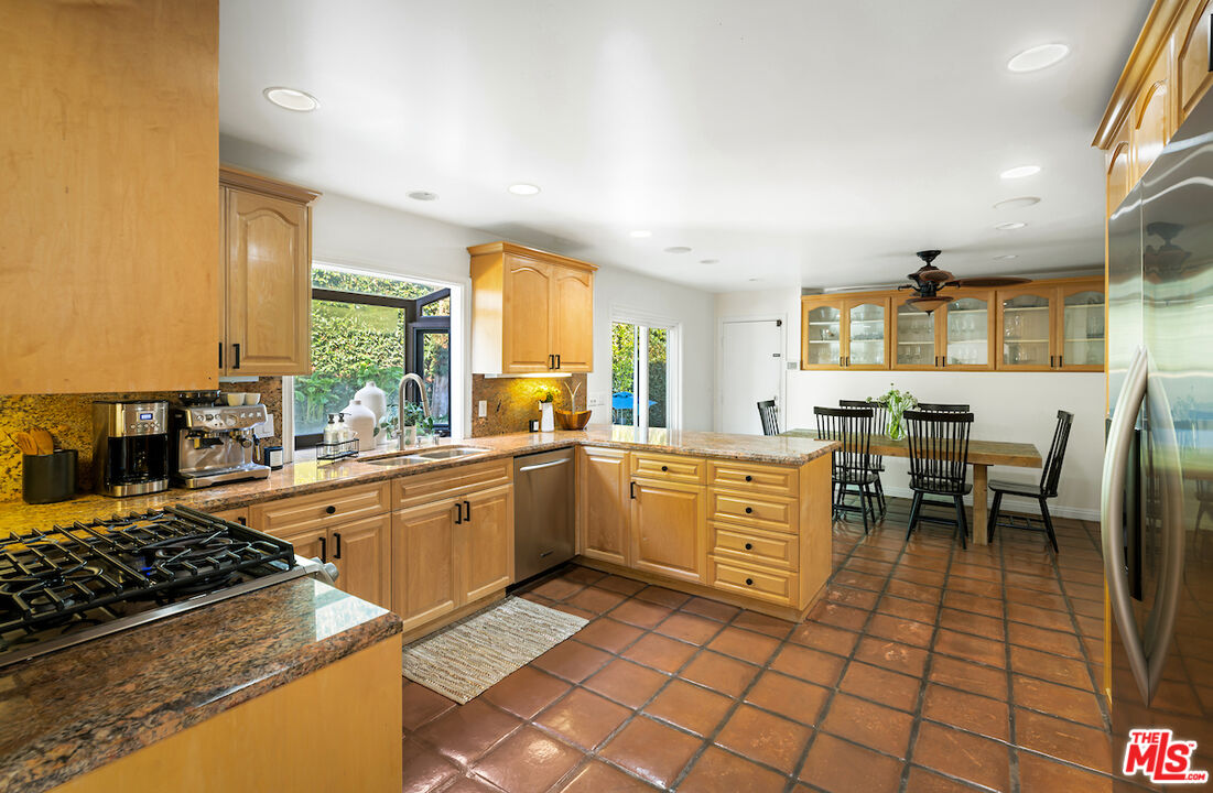 17075 Escalon Dr