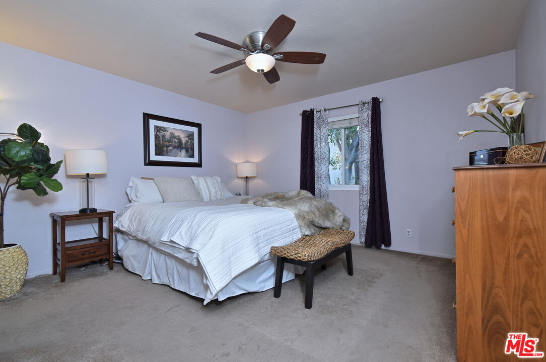 10341 Canoga Ave Unit: 19
