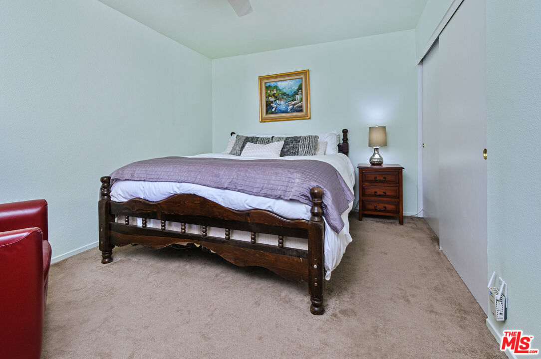 10341 Canoga Ave Unit: 19