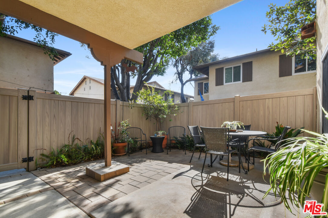 10341 Canoga Ave Unit: 19