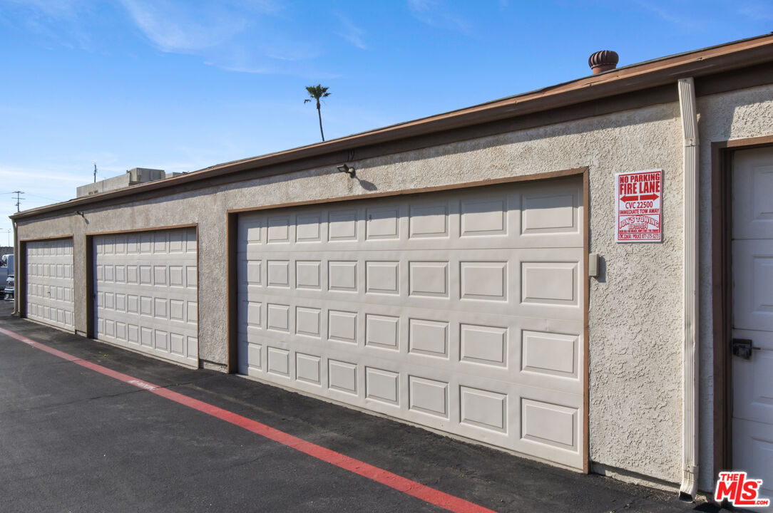 10341 Canoga Ave Unit: 19