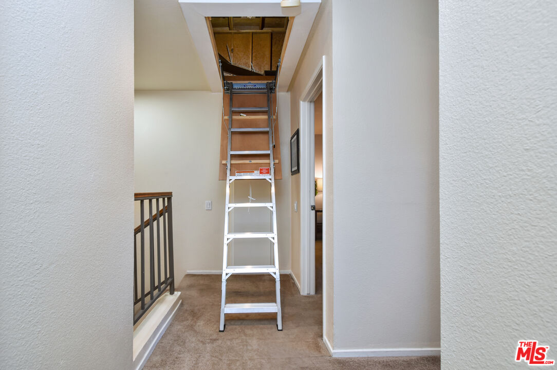 10341 Canoga Ave Unit: 19