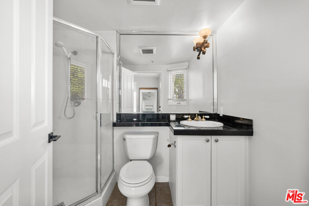 5107 Coldwater Canyon Ave Unit: 5