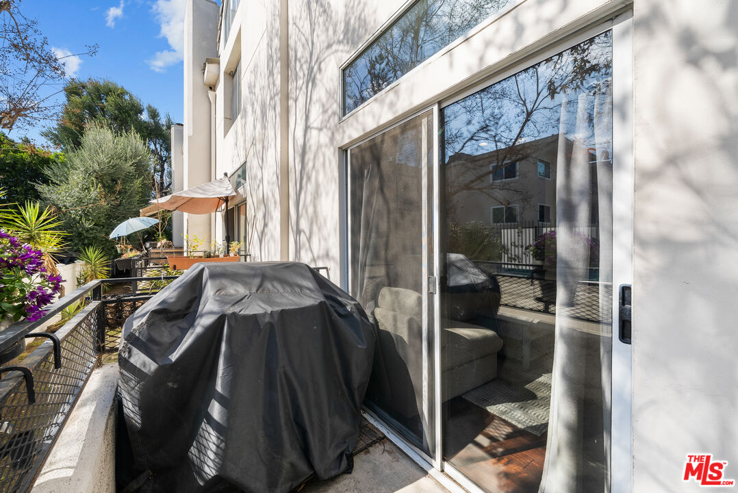 5107 Coldwater Canyon Ave Unit: 5
