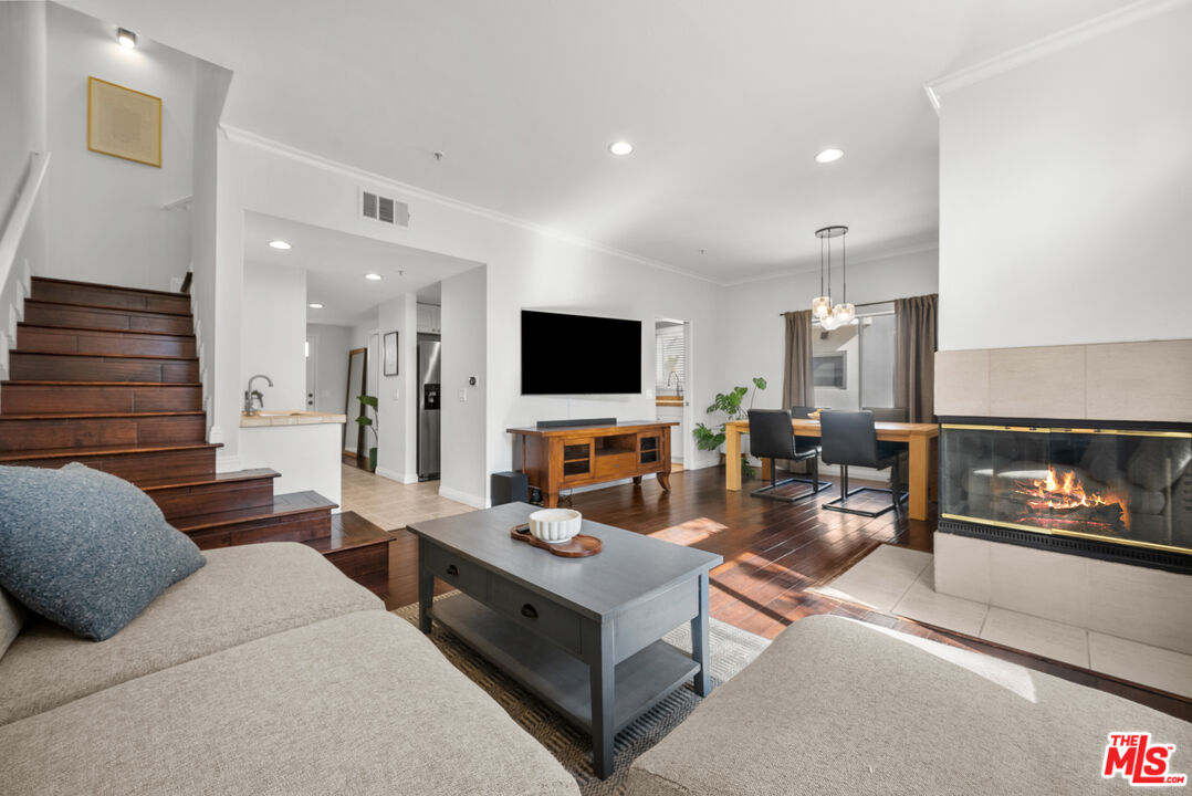 5107 Coldwater Canyon Ave Unit: 5