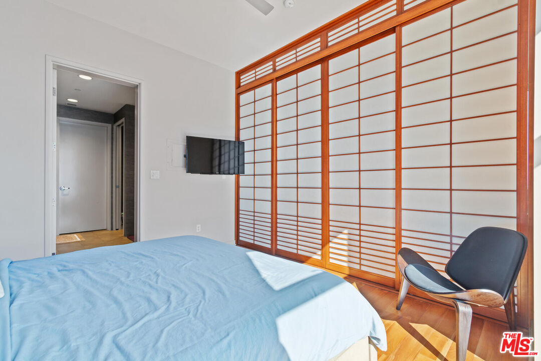 801 S Grand Ave Unit: 2007