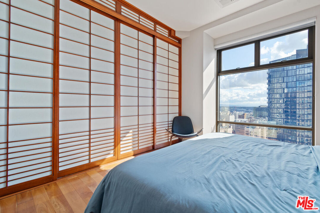 801 S Grand Ave Unit: 2007