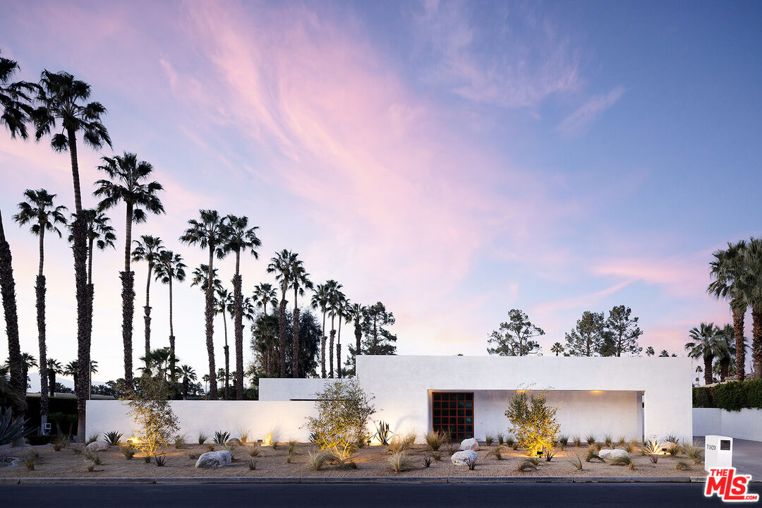 71020 La Paz Rd
