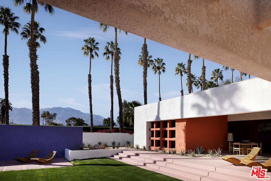 71020 La Paz Rd