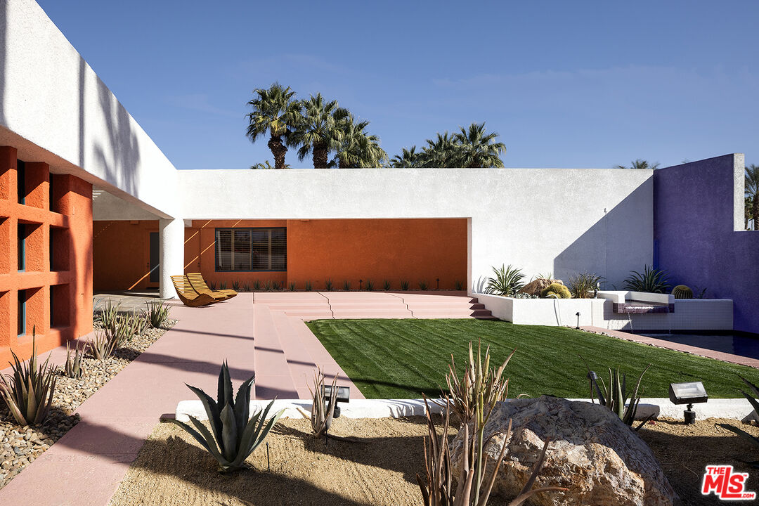 71020 La Paz Rd