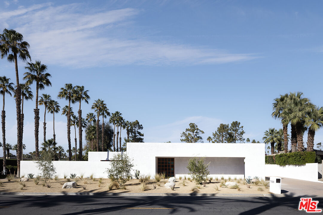 71020 La Paz Rd
