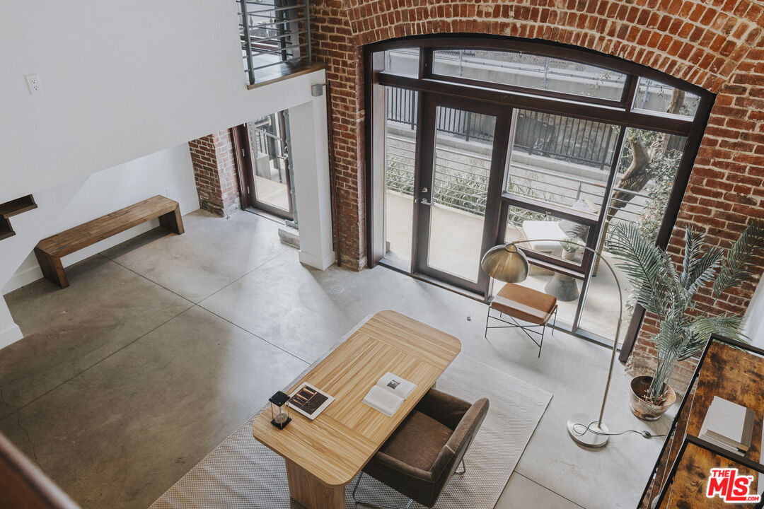 940 E 2nd St Unit: 36