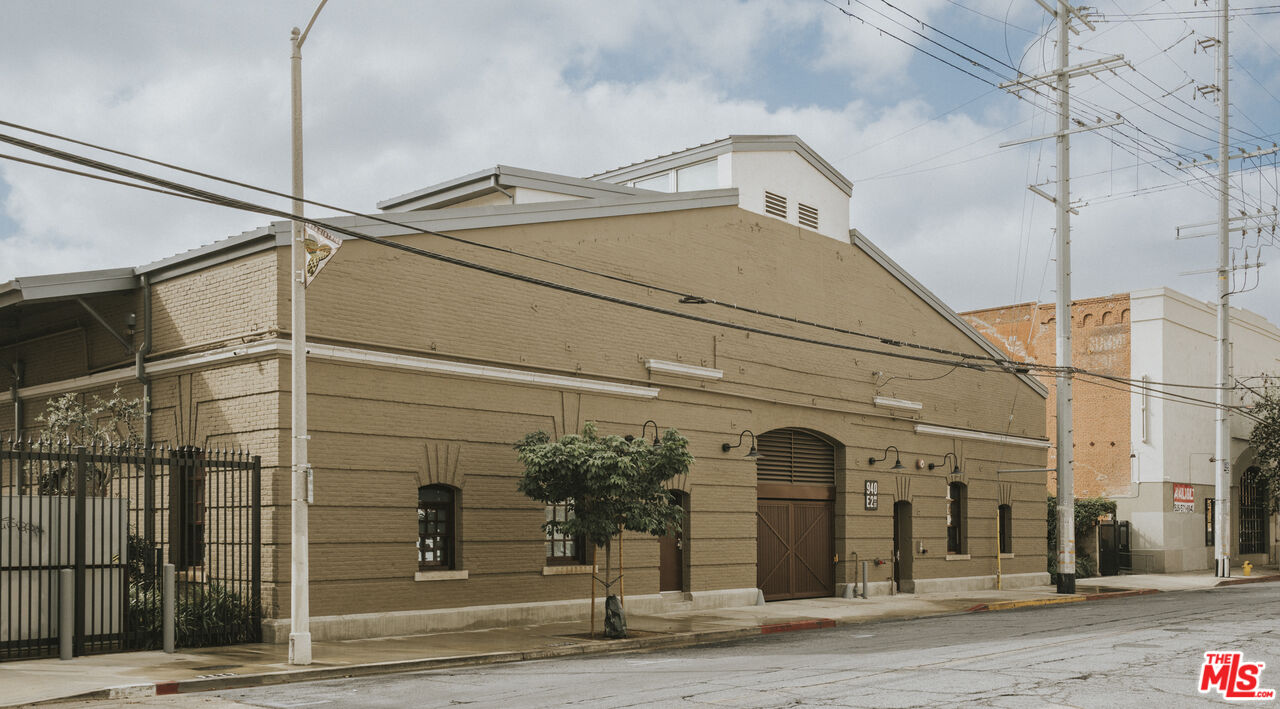 940 E 2nd St Unit: 36