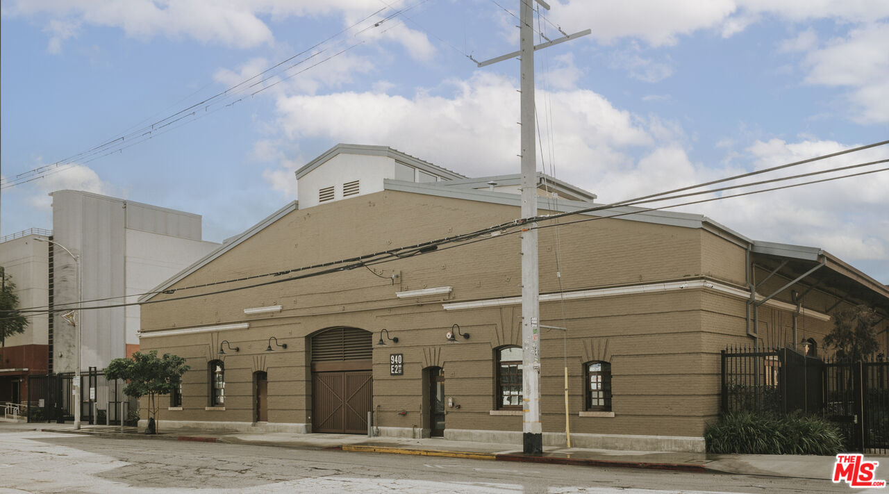 940 E 2nd St Unit: 36