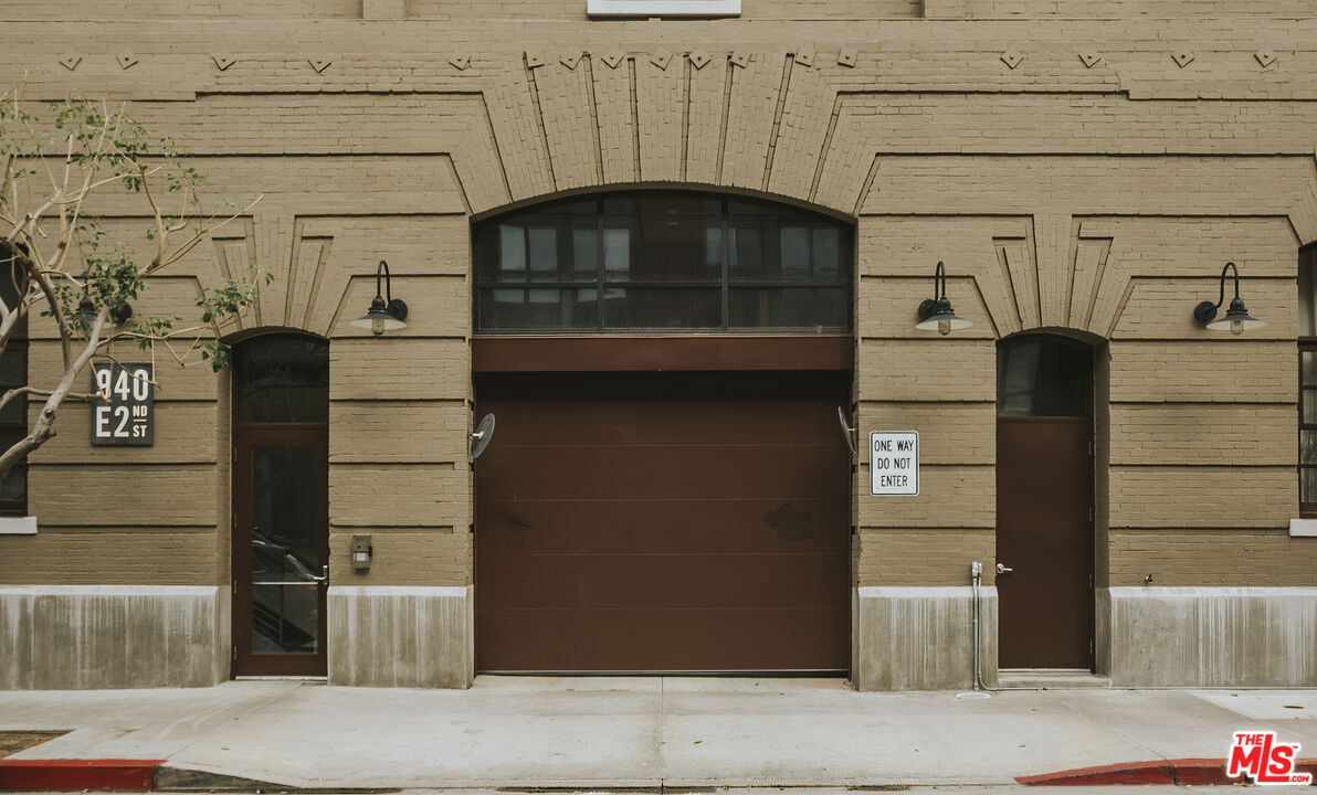 940 E 2nd St Unit: 36
