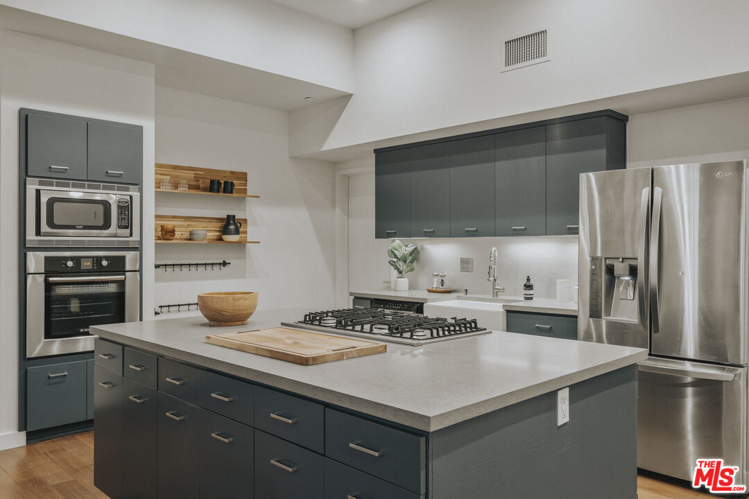 940 E 2nd St Unit: 36