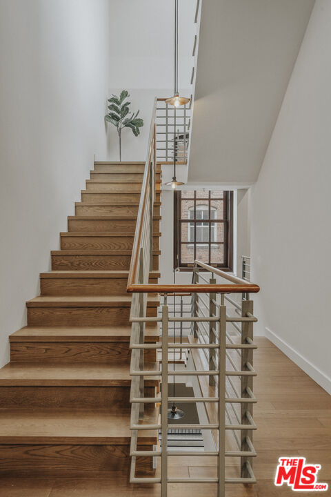 940 E 2nd St Unit: 36