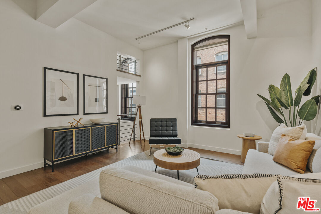 940 E 2nd St Unit: 36