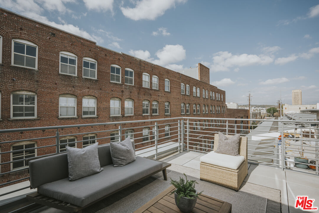940 E 2nd St Unit: 36