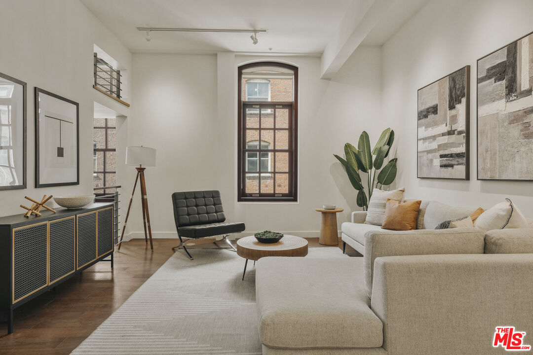940 E 2nd St Unit: 36