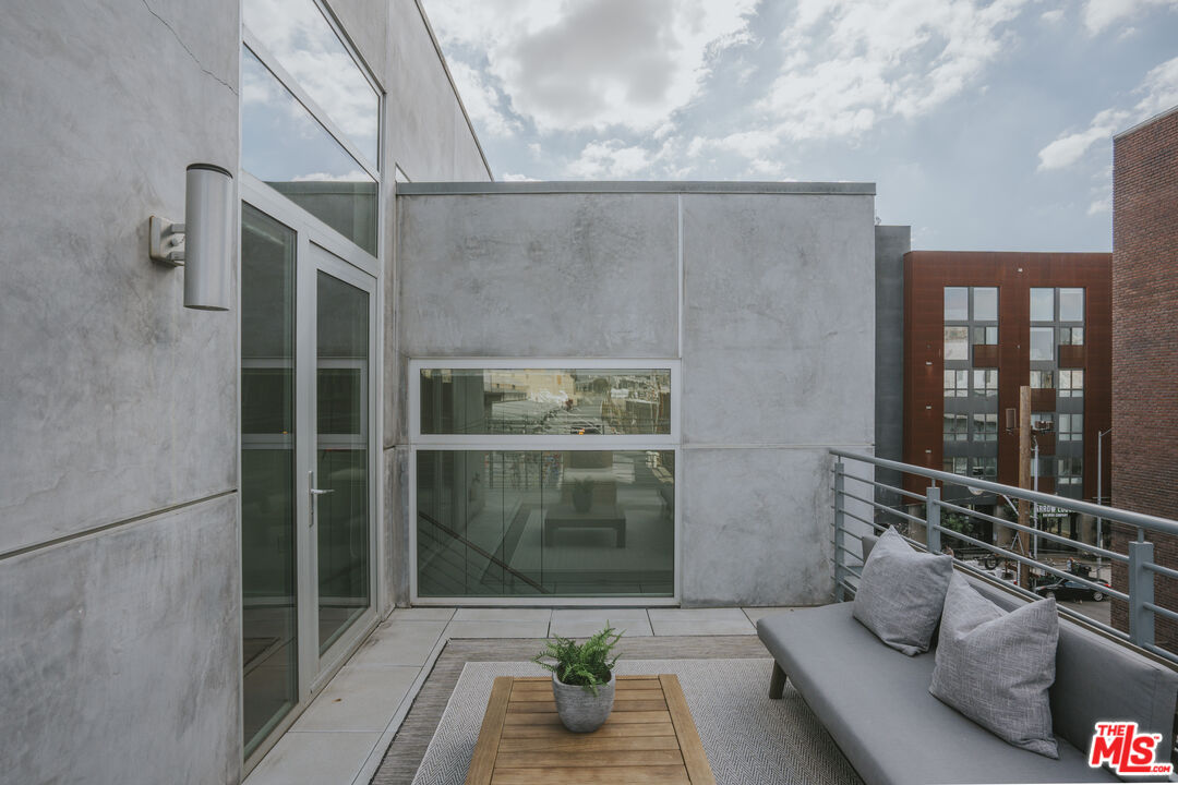 940 E 2nd St Unit: 36
