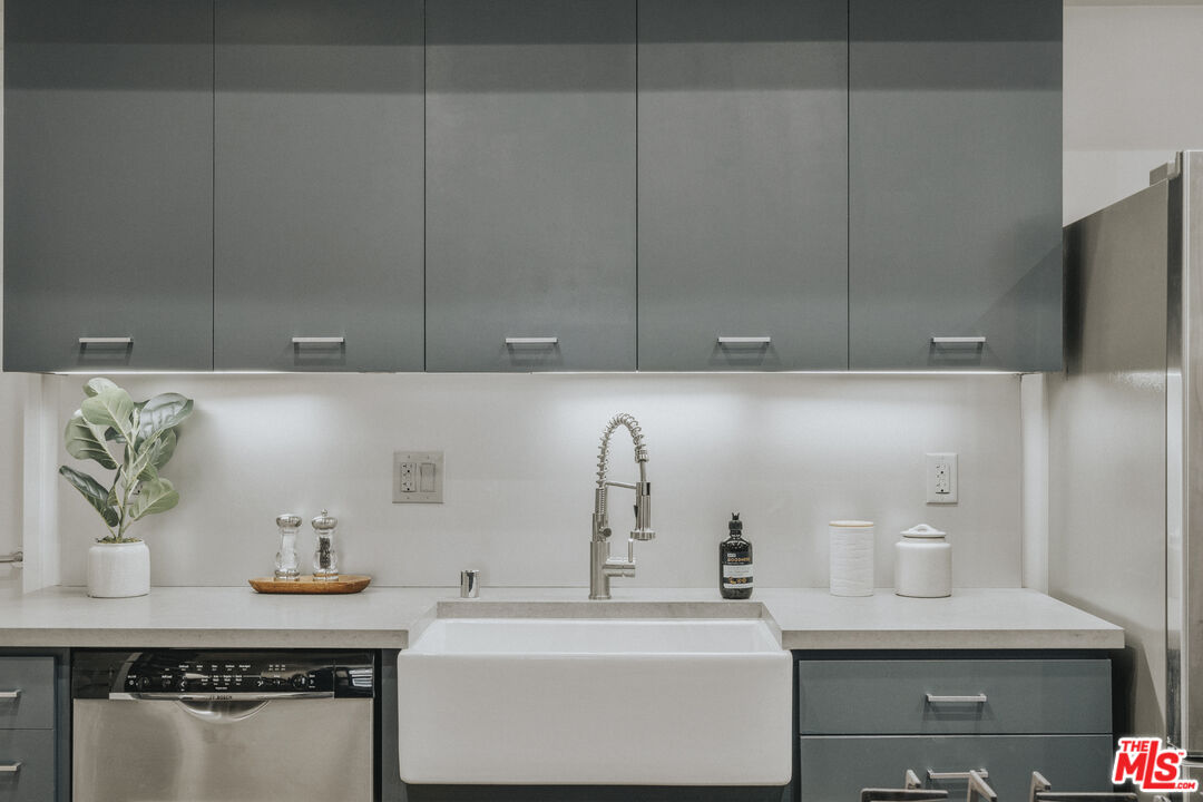 940 E 2nd St Unit: 36