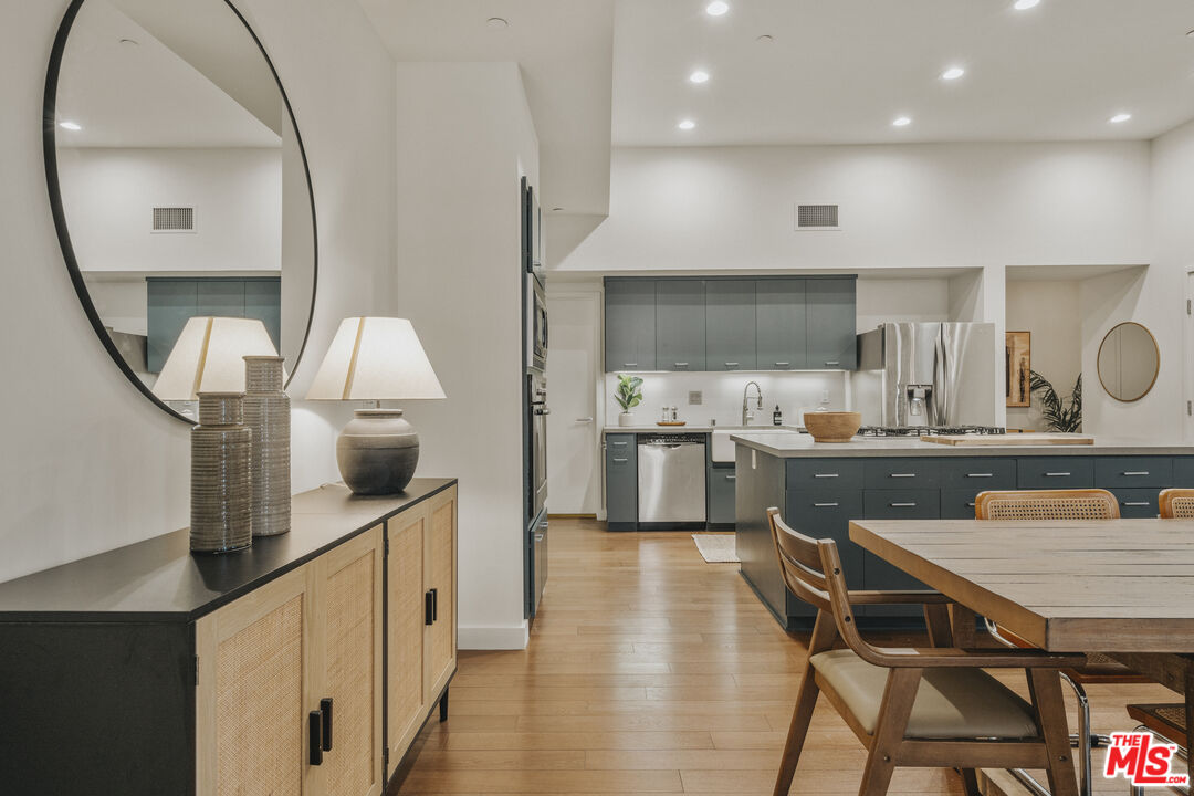 940 E 2nd St Unit: 36