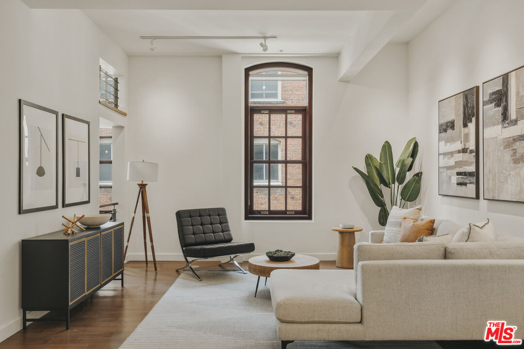 940 E 2nd St Unit: 36