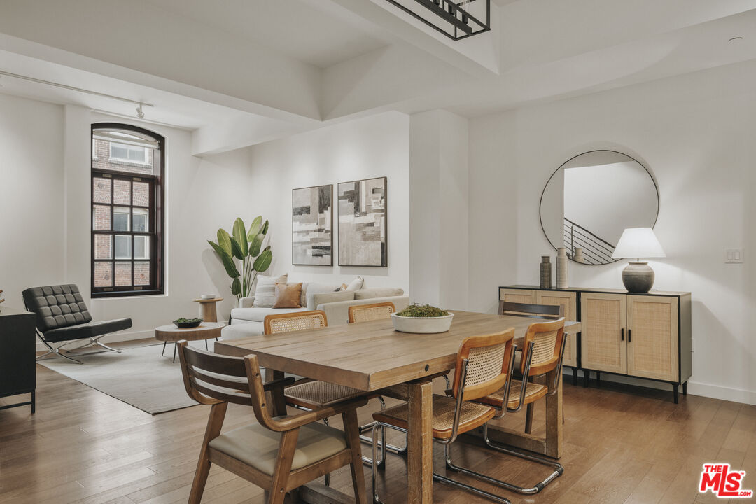 940 E 2nd St Unit: 36