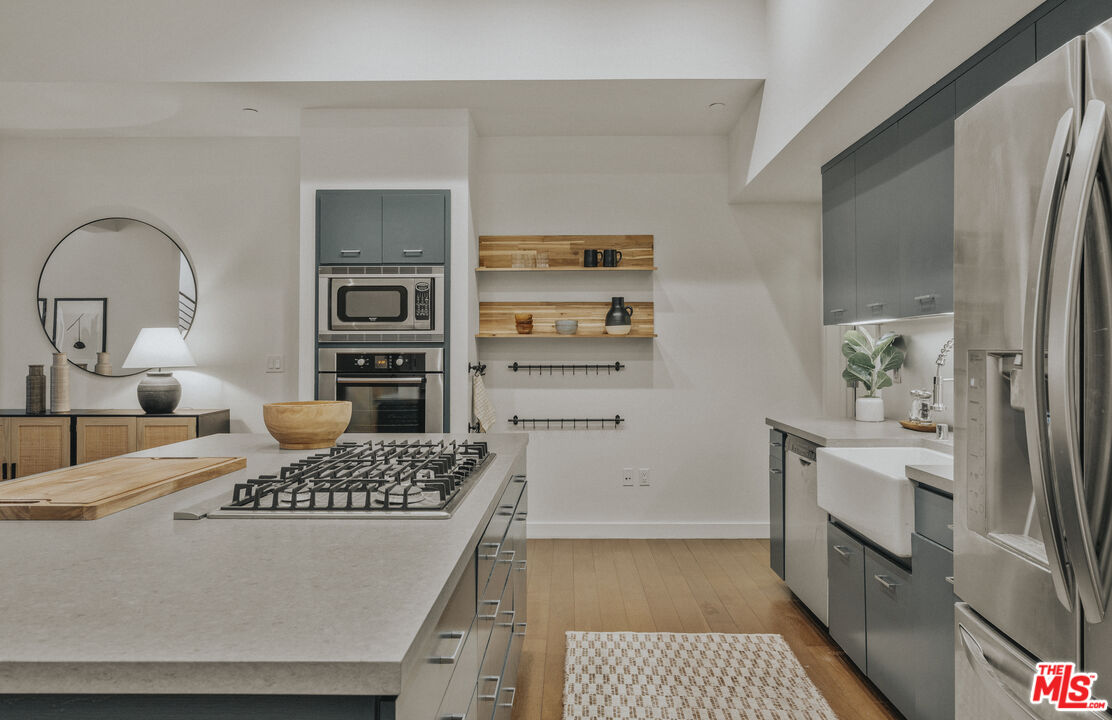 940 E 2nd St Unit: 36