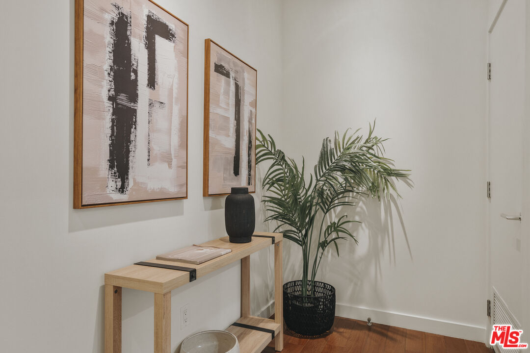 940 E 2nd St Unit: 36