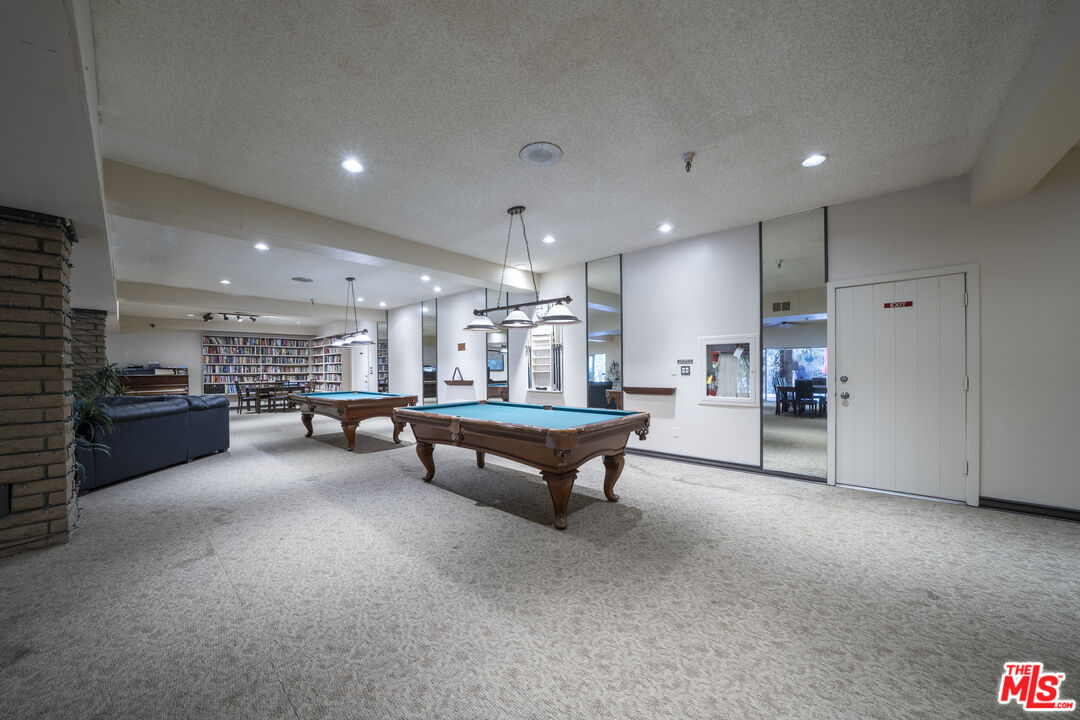2700 Cahuenga Blvd Unit: 4121
