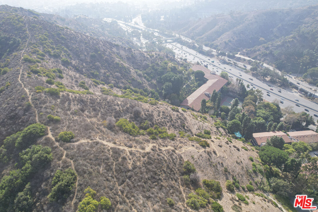 2700 Cahuenga Blvd Unit: 4121